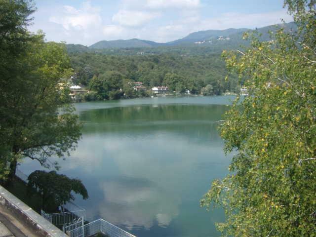 Casa Vacanza Il Sorriso Del Lago 2 Avigliana Exterior foto