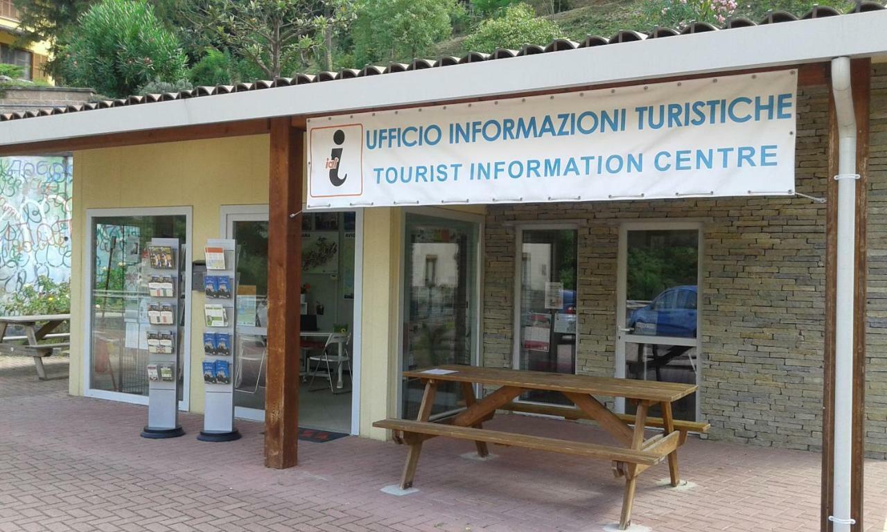 Casa Vacanza Il Sorriso Del Lago 2 Avigliana Exterior foto