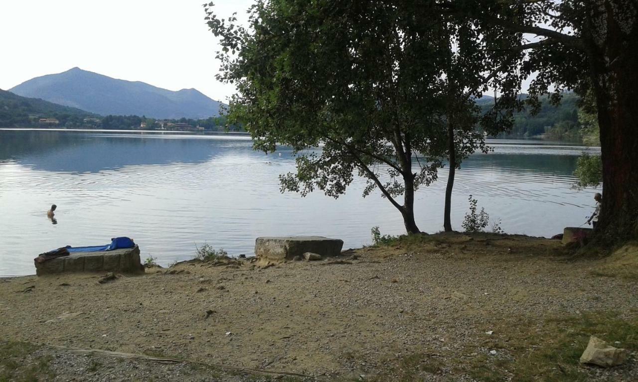 Casa Vacanza Il Sorriso Del Lago 2 Avigliana Exterior foto