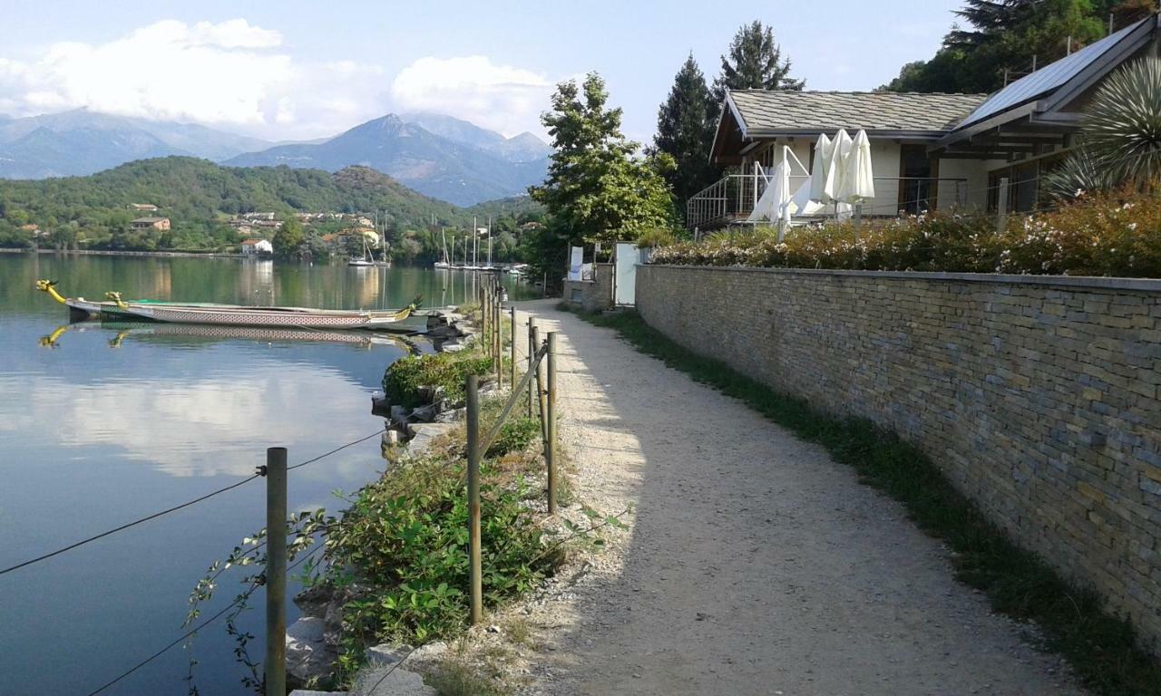 Casa Vacanza Il Sorriso Del Lago 2 Avigliana Exterior foto