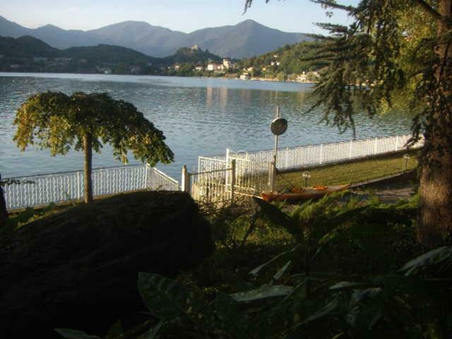 Casa Vacanza Il Sorriso Del Lago 2 Avigliana Exterior foto
